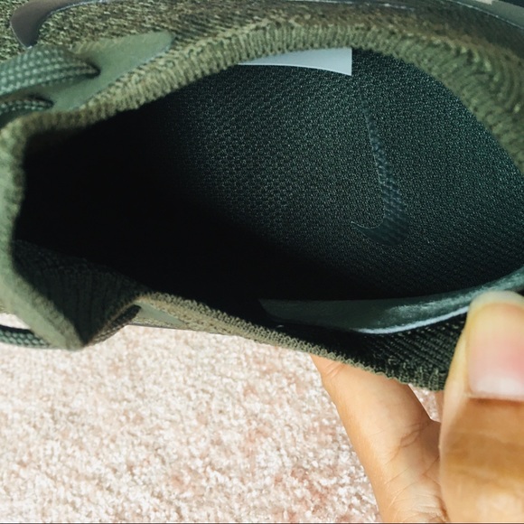 SOLD!NIKE Flyknit Epic React Army Green - Picture 7 of 10